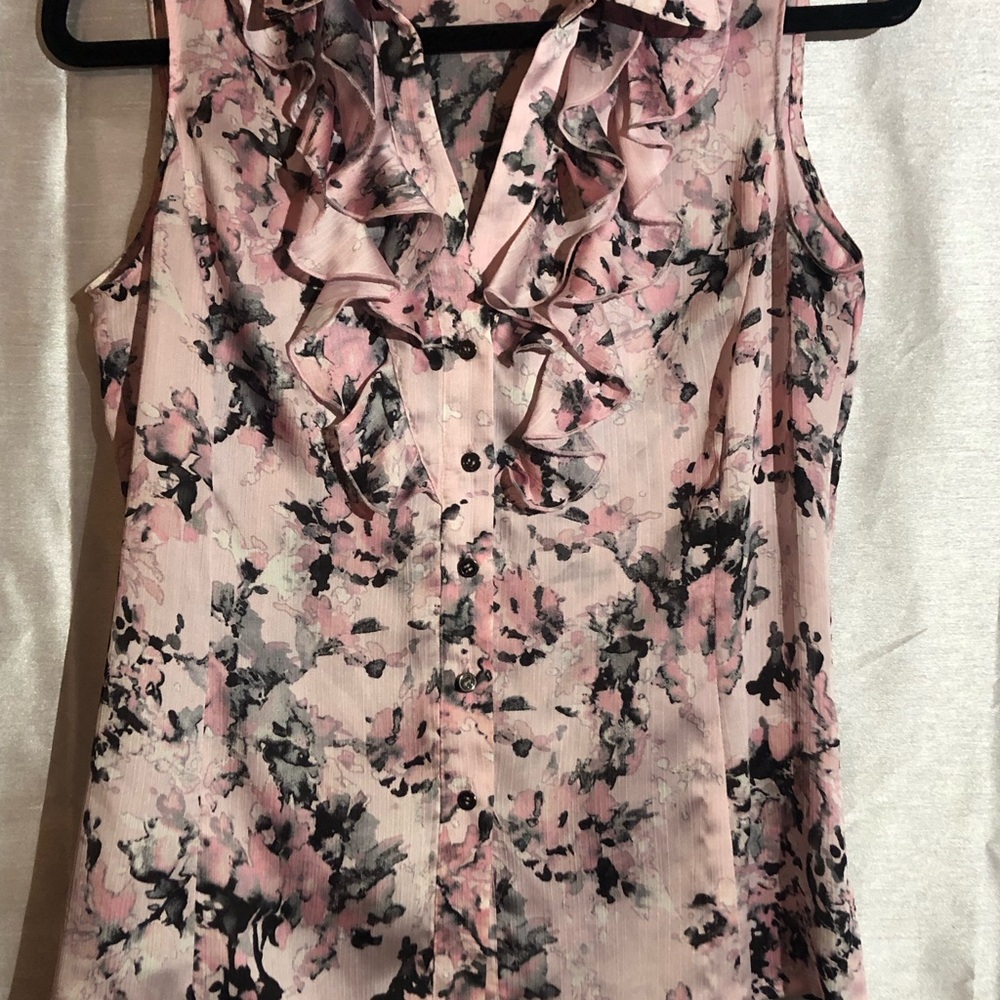 Tahari Pink Gray Sleeveless Ruffled Blouse